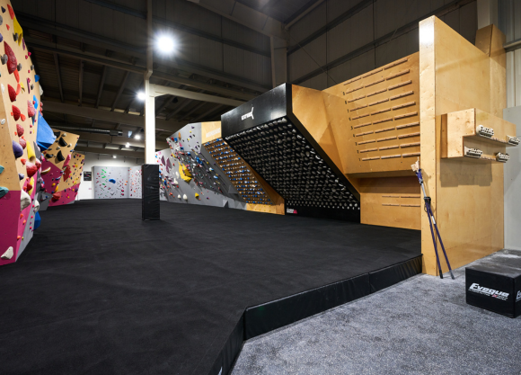Climbing Matting Installation at The Climbing Hangar Edinburgh Design and Manufacturing
