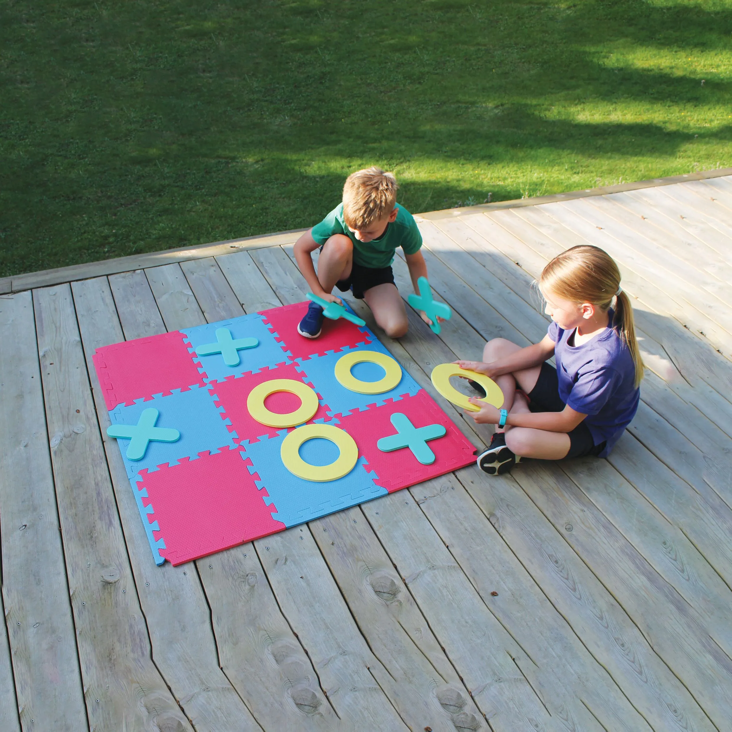 Giant Noughts And Crosses