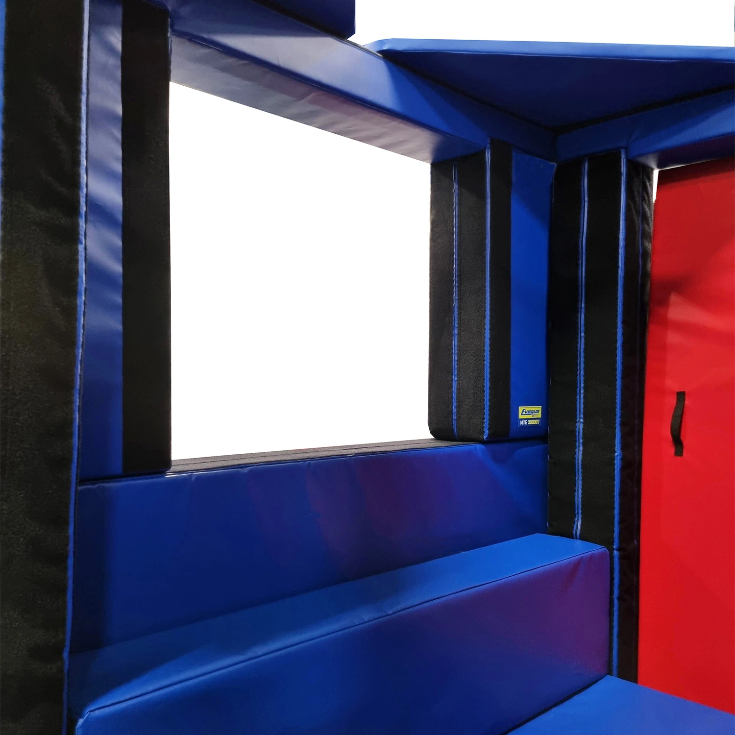 MTE Caged Vehicle 1.5m x 1m