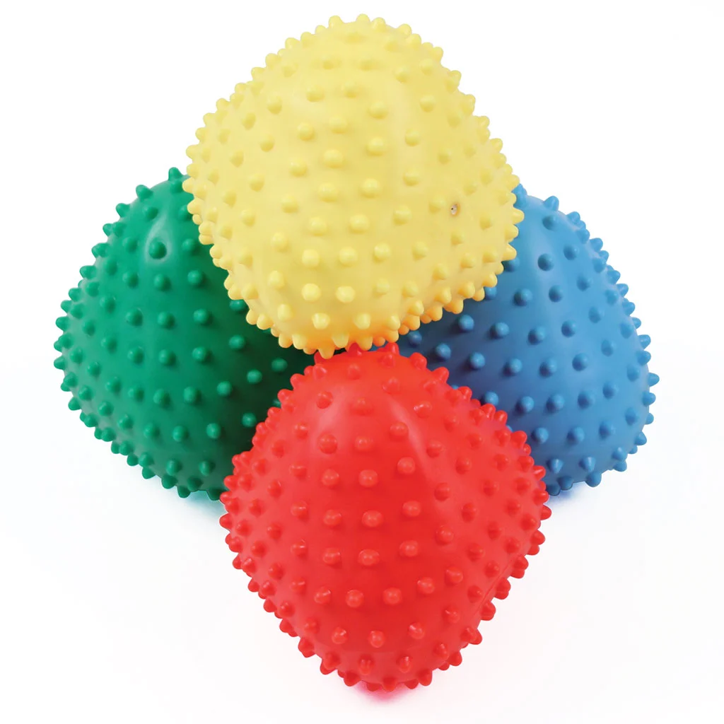 Spikey Pyramid Ball 18cm – Set of 4